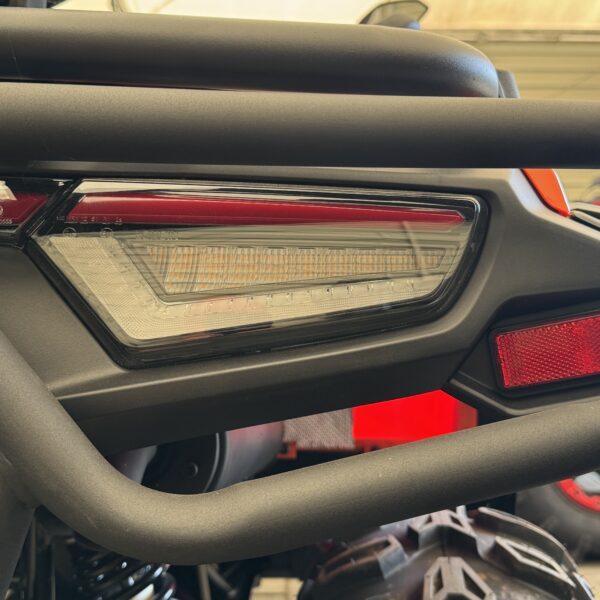 Lampa Tył Prawa LONCIN X-WOLF 700